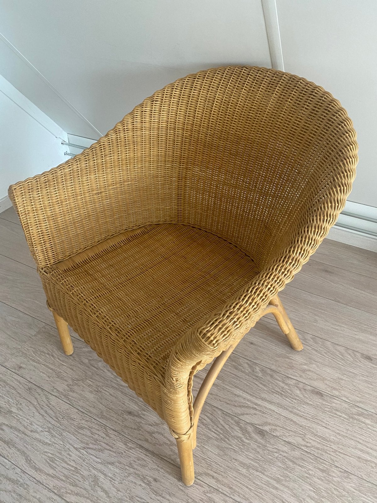 Gratis rieten stoel, Huis en Inrichting, Stoelen, Ophalen, Gebruikt, Overige kleuren, Riet of Rotan