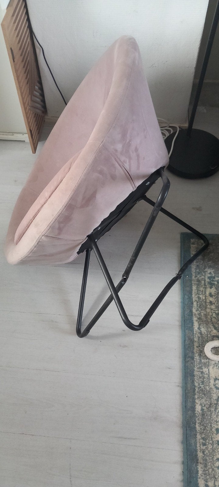 Gratis! Kapotte fauteuil - ideaal voor de handige klusser!, Ophalen, Gebruikt, 75 tot 100 cm, Stof