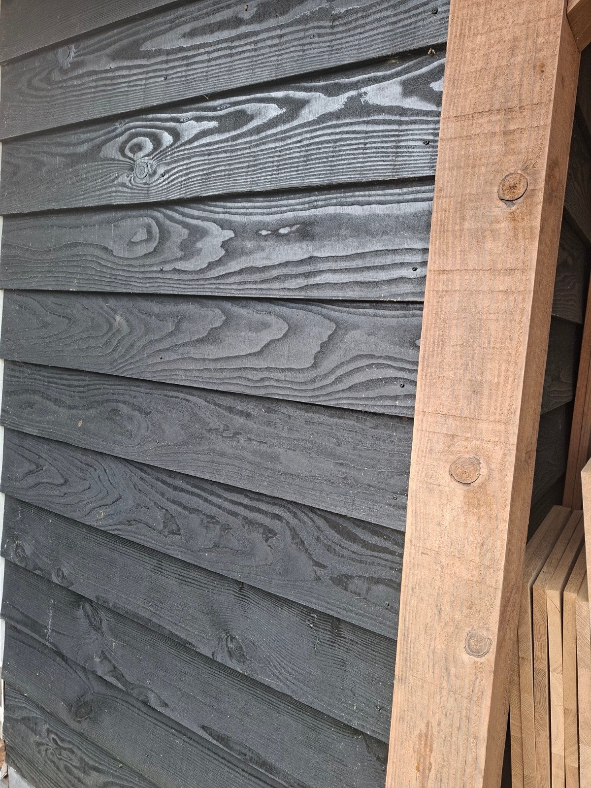 Zwarte houten rabat planken, Ophalen, Gebruikt, 25 tot 50 mm, 200 tot 250 cm