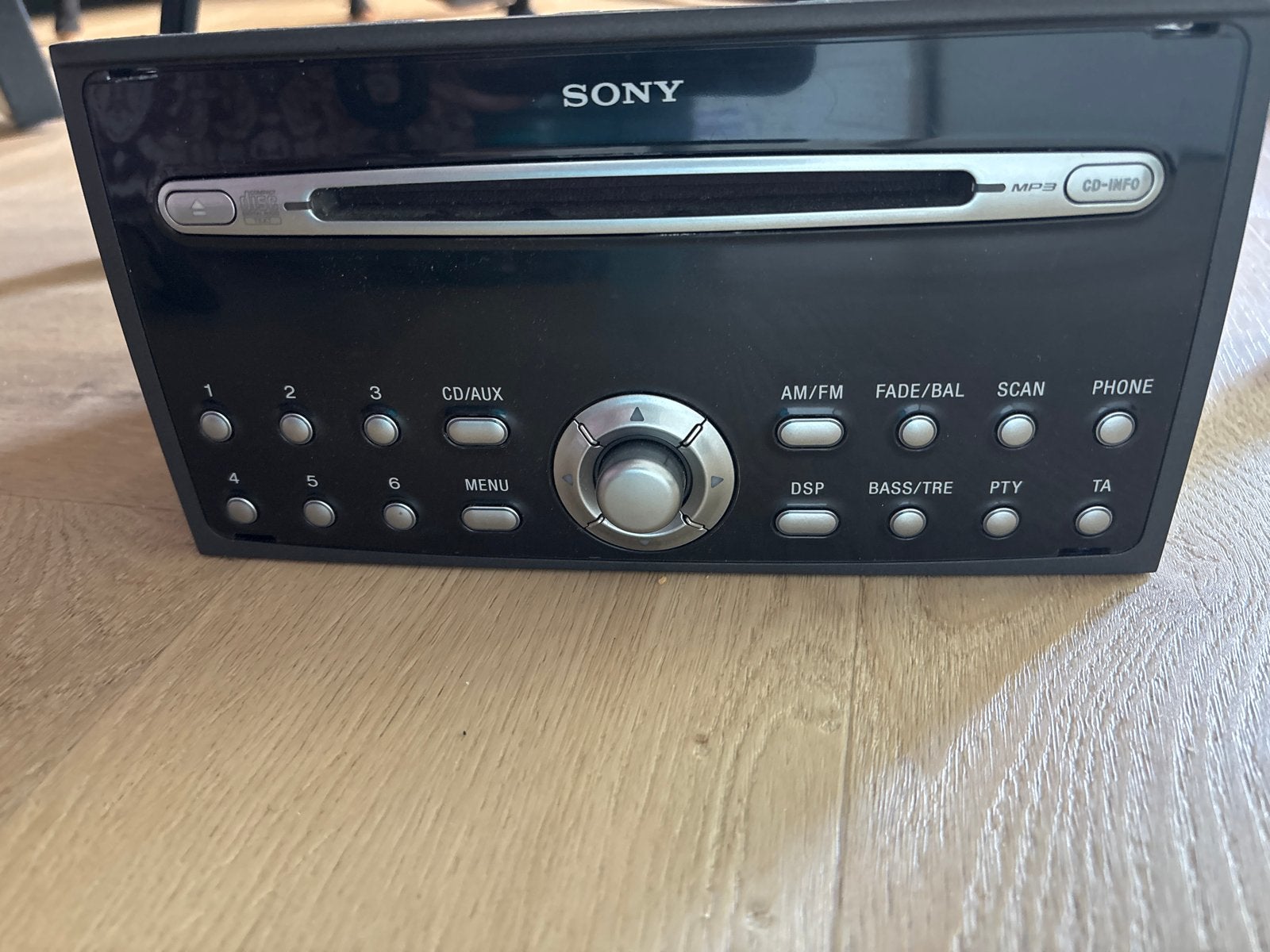 Sony Autoradio Ford CDX-FS214 MP3/RDS, Auto diversen, Ophalen, Gebruikt