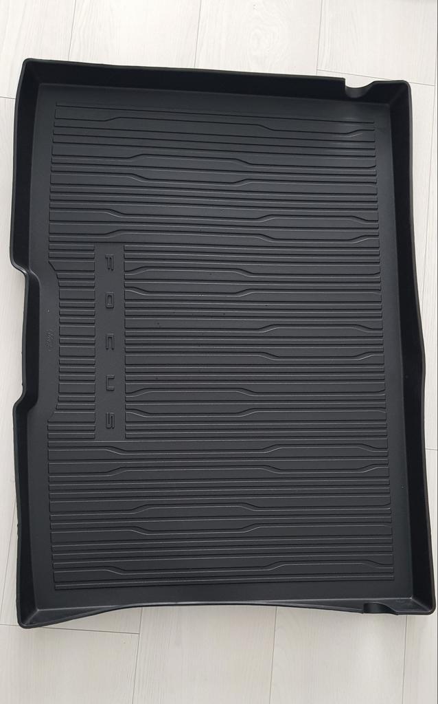 Ford Focus Kofferbakmat 2017, Ophalen, Zo goed als nieuw