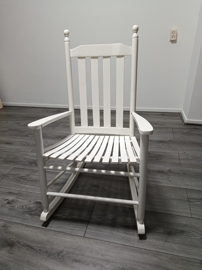 Witte houten schommelstoel, Huis en Inrichting, Stoelen, Gebruikt, Wit, Ophalen of Verzenden, Eén