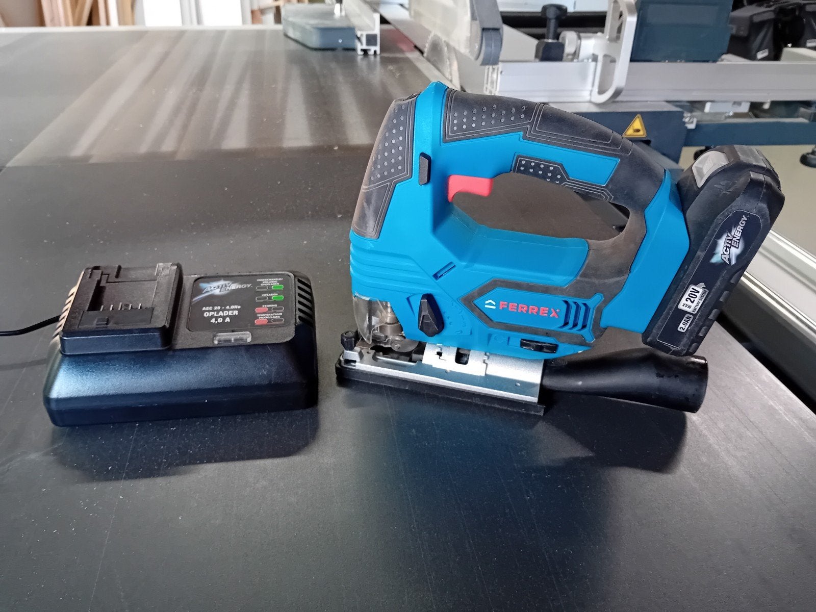 Ferrex FAPS 20-N Accu Decoupeerzaag met lader, Ophalen, Gebruikt, Ferrex, Minder dan 600 watt