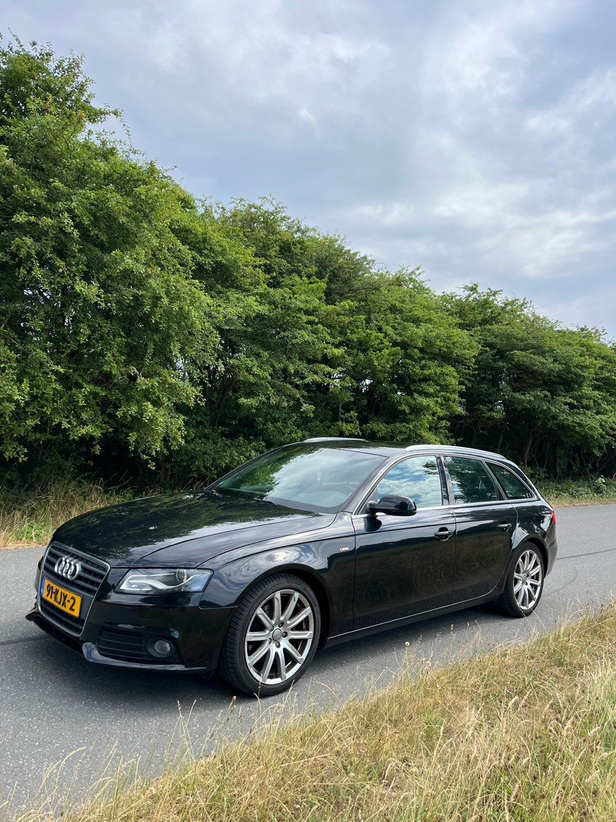 Audi A4 2.0 Tfsi 132KW Avant sline 2010 Zwart trekhaak, Auto's, Audi, Voorwielaandrijving, 15 km/l, 4 cilinders, 1984 cc