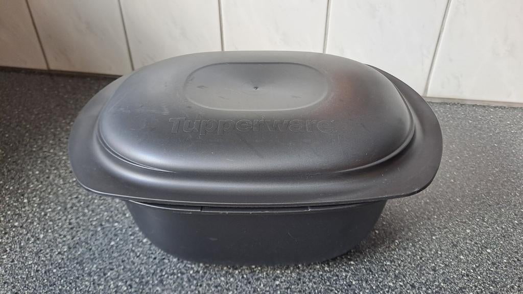 Tupperware UltraPro Ovenschaal Zwart, Huis en Inrichting, Keuken | Tupperware, Gebruikt, Ophalen of Verzenden, 14901 S. Orange Blossom Trail, Orlando, FL 32837, USA