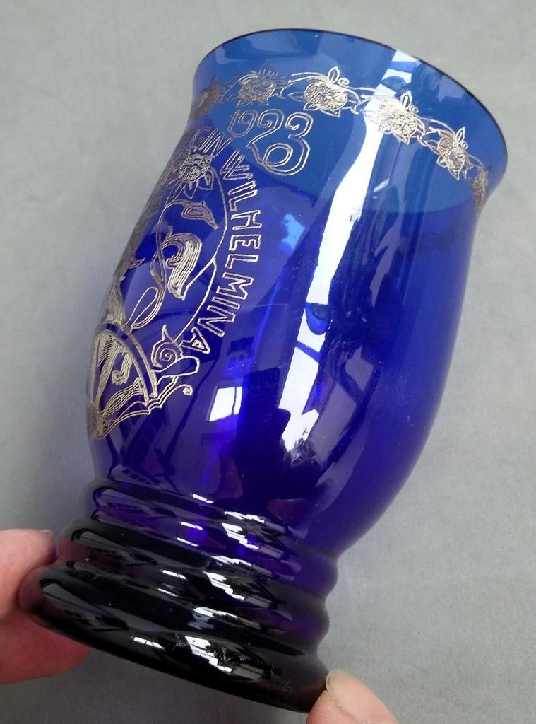 Jaar 1923 Art Deco Gelegenheids Glas Jubileum Wilhelmina, Antiek en Kunst, Antiek | Glas en Kristal, Ophalen of Verzenden