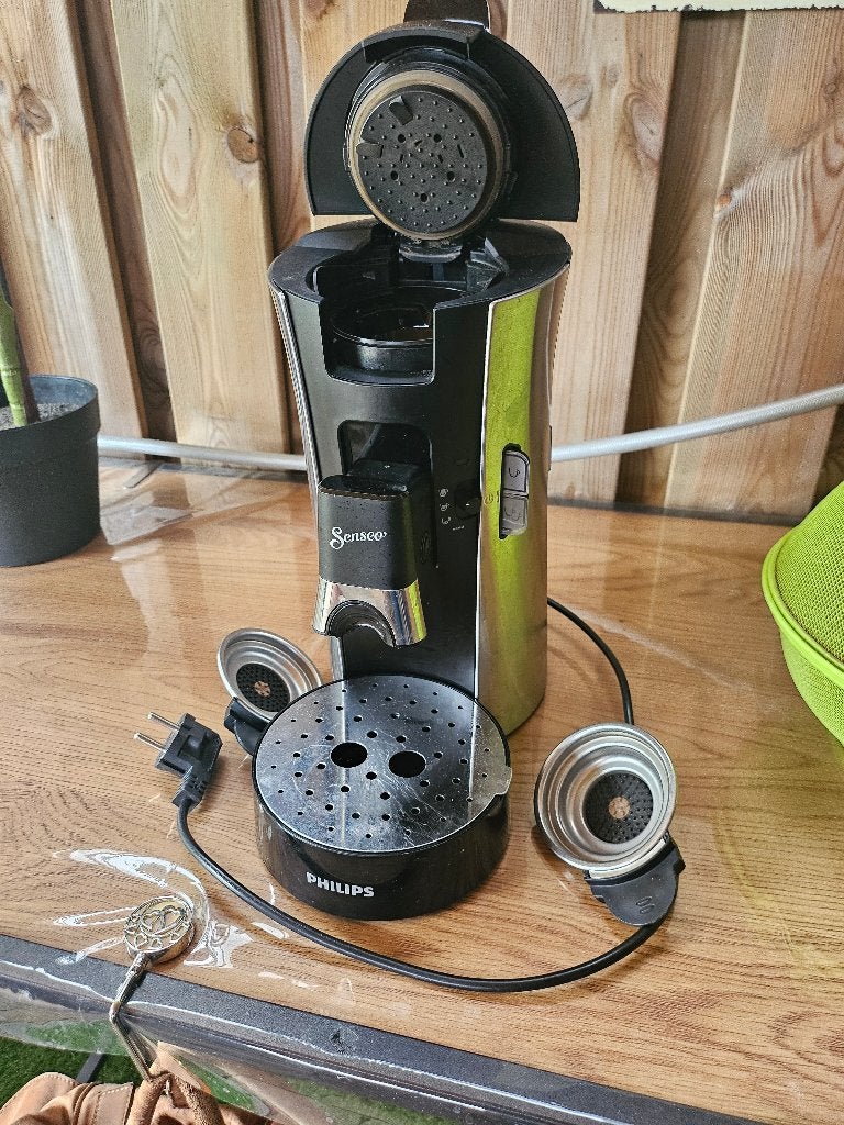 Senseo apperaat bijna 4 maanden oud, Ophalen, Zo goed als nieuw, Koffiemachine