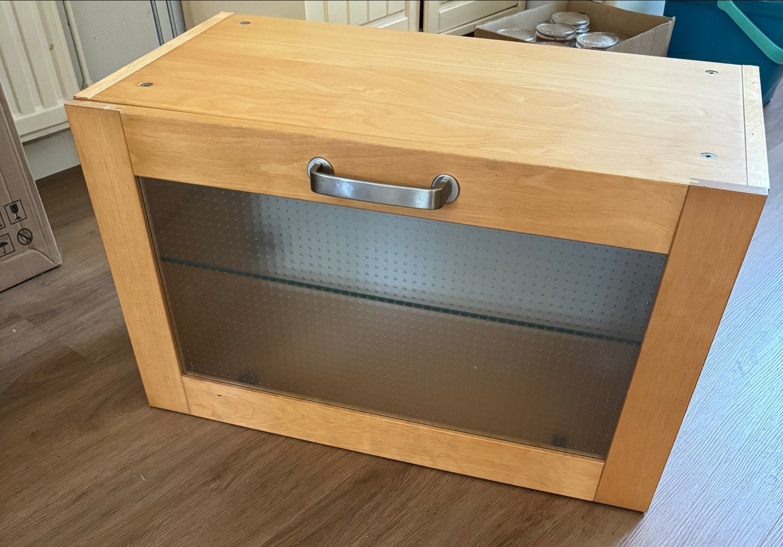 Houten wandkastje met glazen deur en plank ikea värde, Ophalen, Gebruikt
