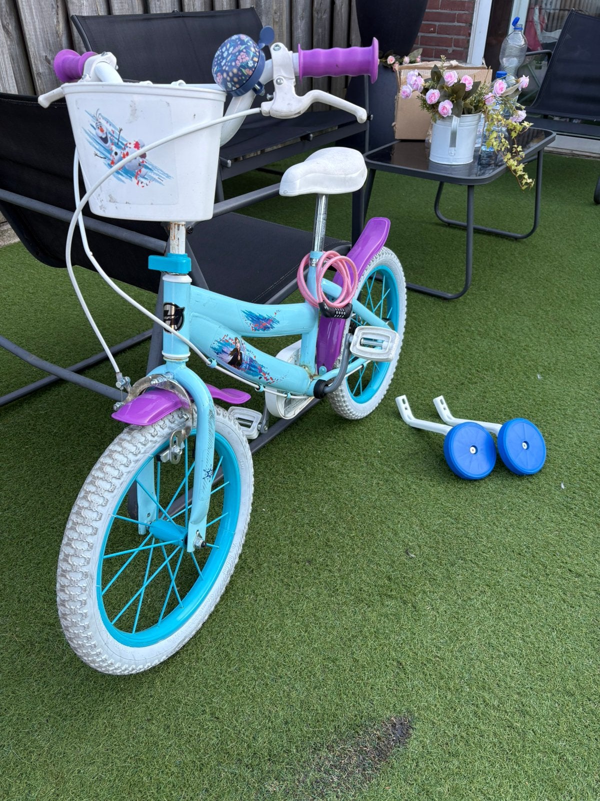 Frozen meisjes fiets 16 inch, Fietsen en Brommers, Fietsen | Kinderfietsjes, Ophalen, Zo goed als nieuw, 16 tot 20 inch, Zijwieltjes