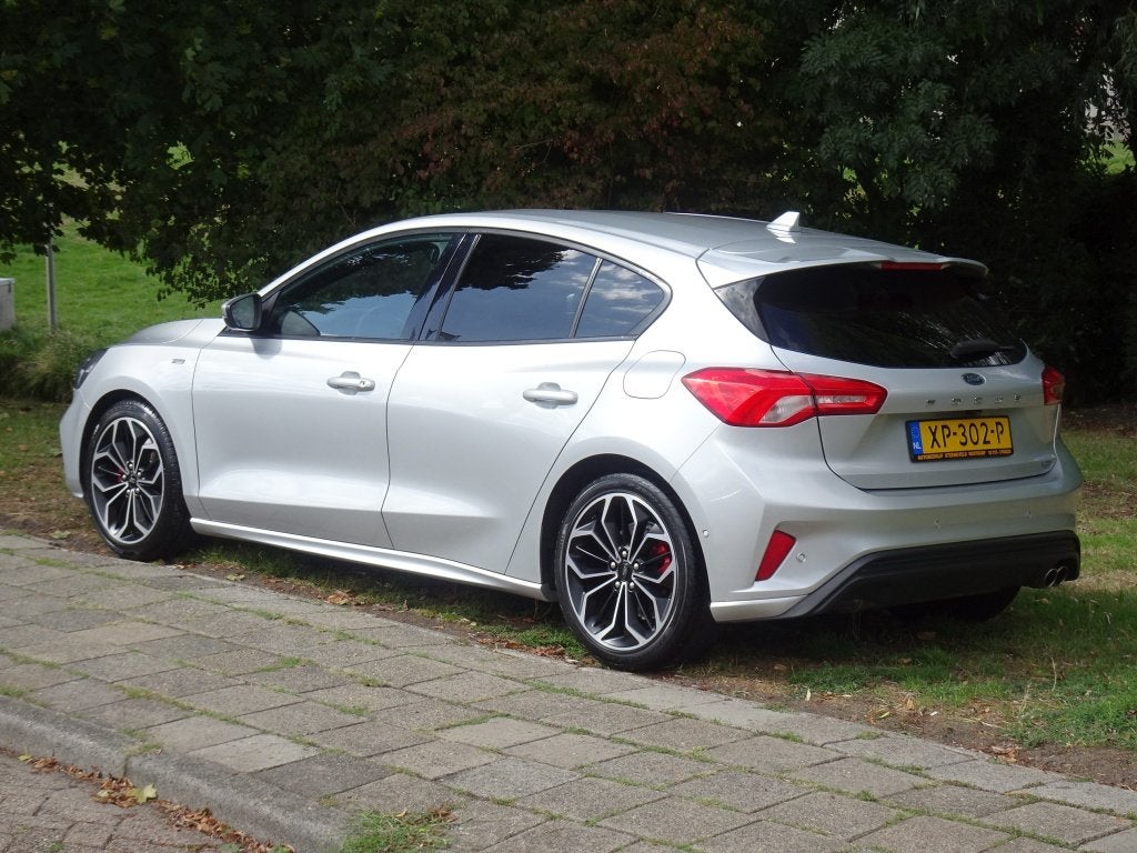 Ford Focus 1.0 125pk ST-Line met B&O, Camera en WinterPack, Dealer onderhouden, Gebruikt, Euro 6, Automatische klimaatregeling