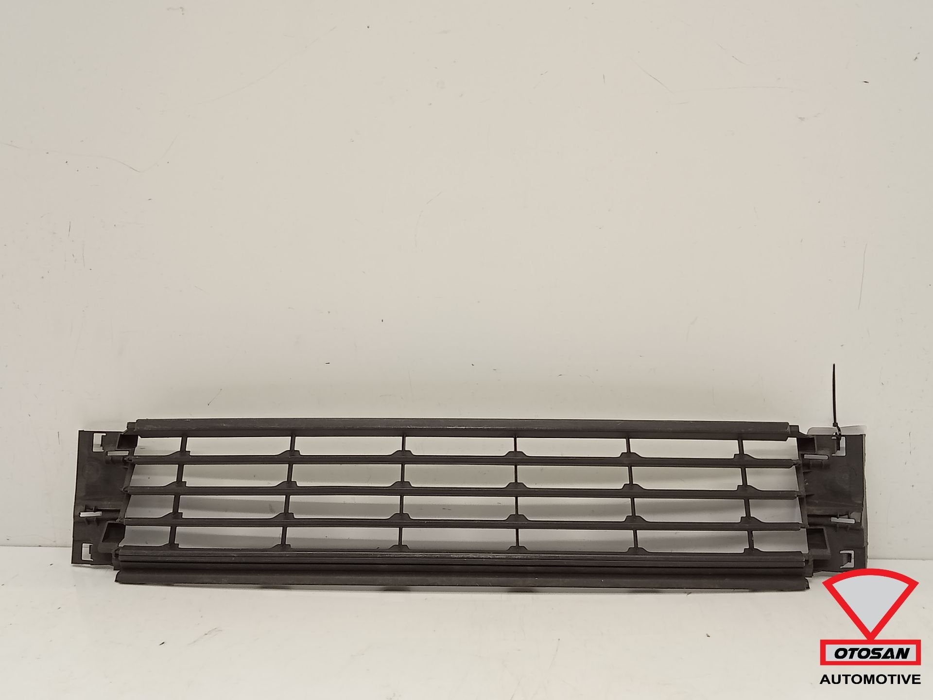 VW Polo 6C Voorbumper Rooster Midden 6C0853677