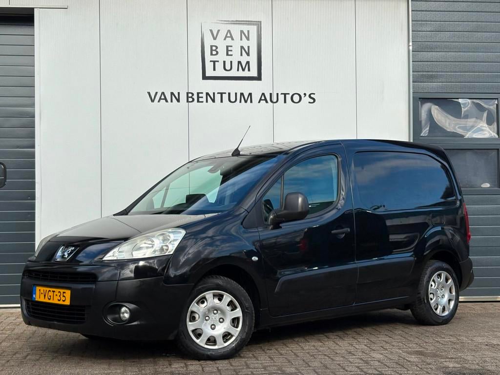 Peugeot Partner 120 1.6HDI 90pk Navi Airco Cruise Trekhaak, Auto's, Voorwielaandrijving, Stof, 4 cilinders, Zwart