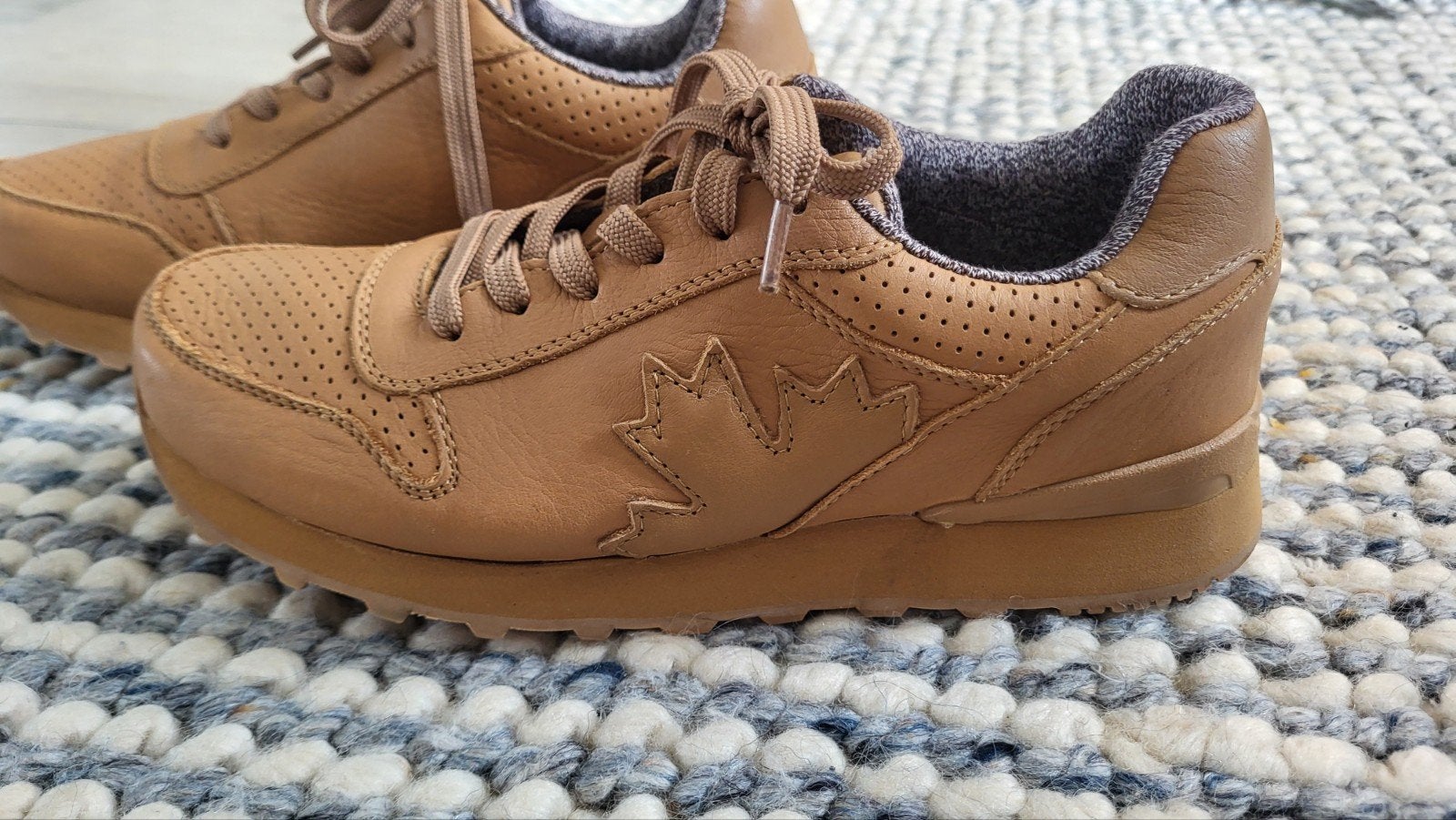Roots schoenen bruin maat 37,5 nieuw, Ophalen of Verzenden, Nieuw, Bruin, Sneakers of Gympen