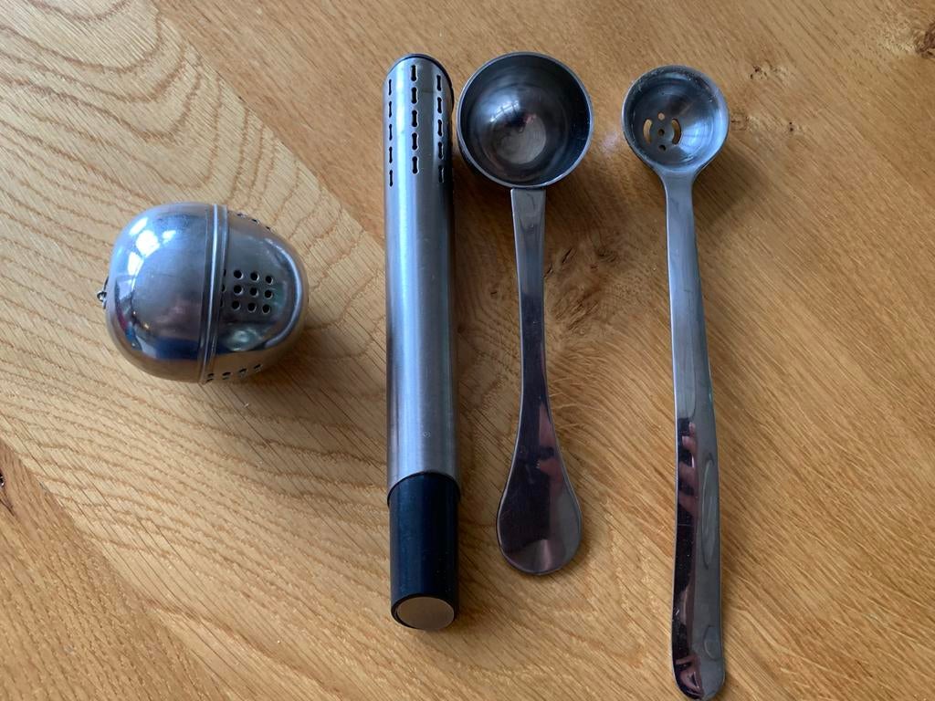 Thee set: lepel 2 stuks, thee ei en theestaafje, Zilver, Ophalen of Verzenden, Metaal, Overige merken