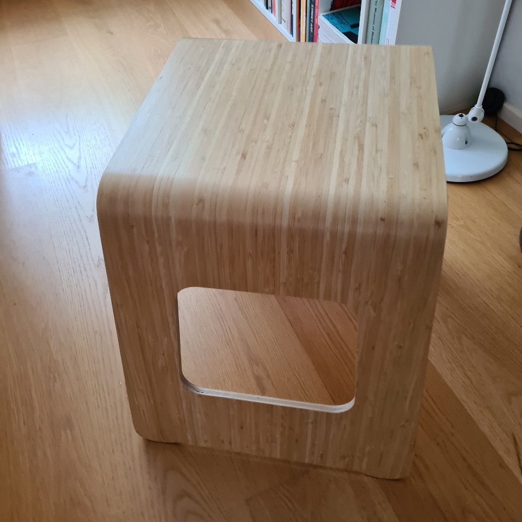 Ikea bamboe kruk tafeltje Bengthakan Lisa Norinder Benjamin, Minder dan 55 cm, Zo goed als nieuw, Vintage Ikea, Rechthoekig