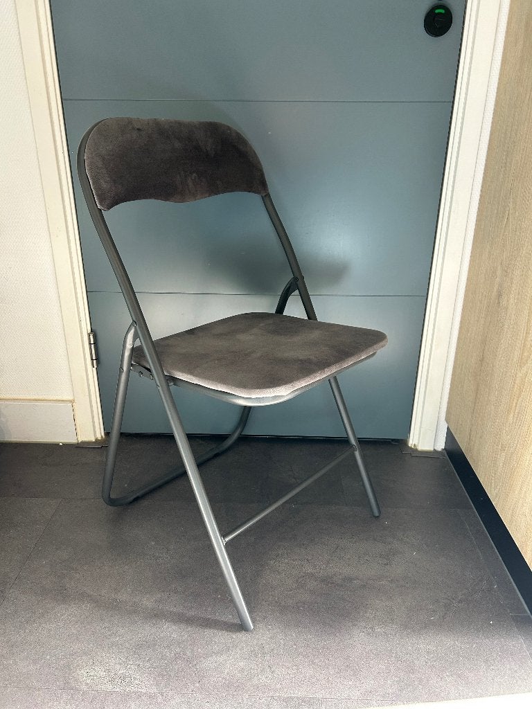 Padded Folding Chair - Grey Velvet / Metal (Rotterdam), Ophalen, Zo goed als nieuw, Metaal, Eén