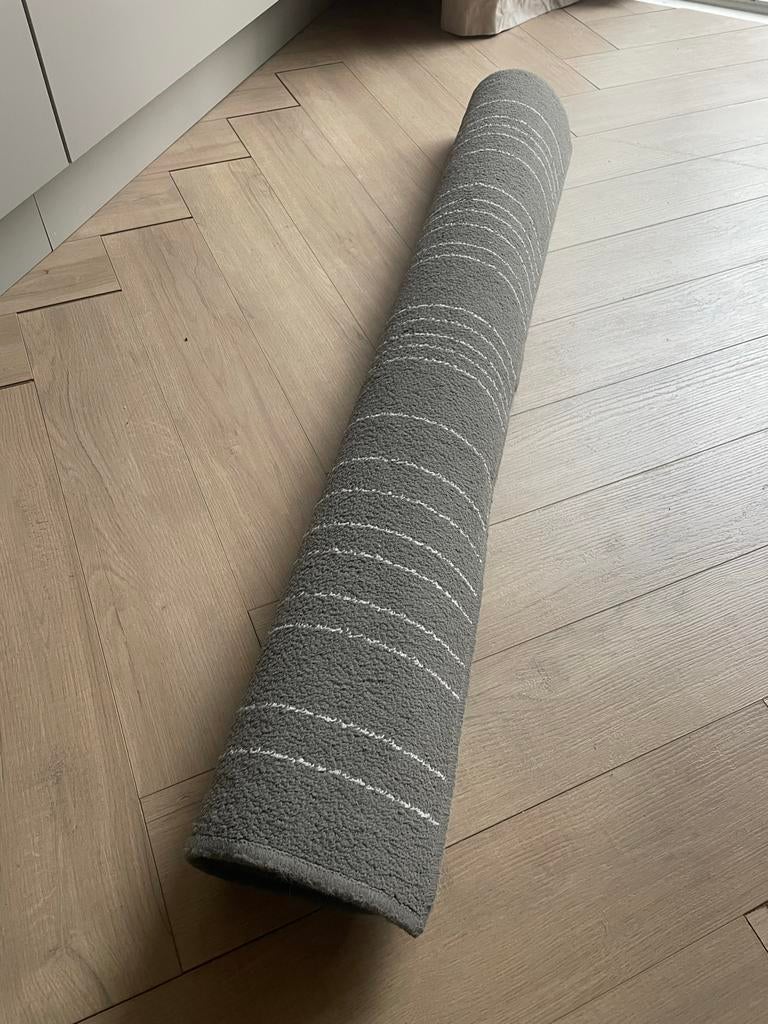 Ikea Hulsig Grijs vloerkleed met witte strepen 120x180 cm, Ophalen, 100 tot 150 cm, Zo goed als nieuw, 150 tot 200 cm