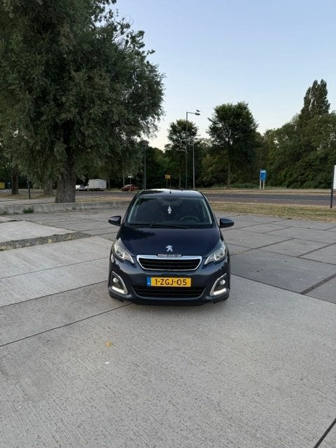 Peugeot 108 1.0 12V E-vti 51KW 5DR 2015 Blauw, Auto's, Voorwielaandrijving, Origineel Nederlands, Handgeschakeld, 26 km/l