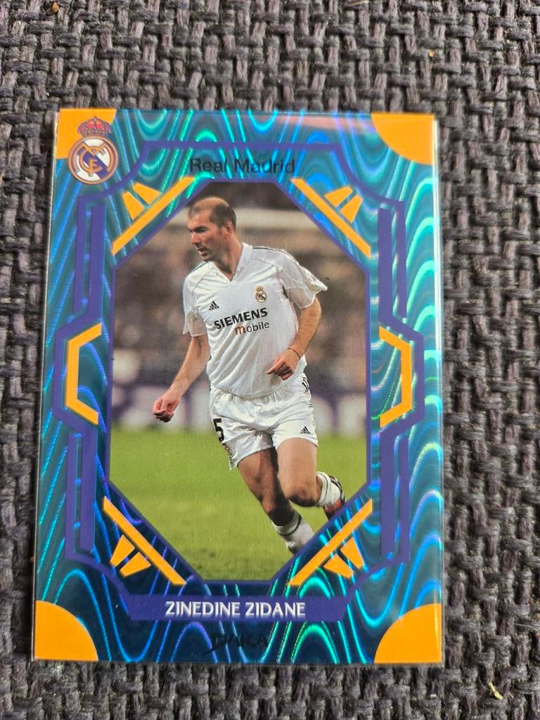 Zinedine Zidane 64/99 Real Madrid, Verzamelen, Sportartikelen en Voetbal, Ophalen of Verzenden, Zo goed als nieuw, Buitenlandse clubs