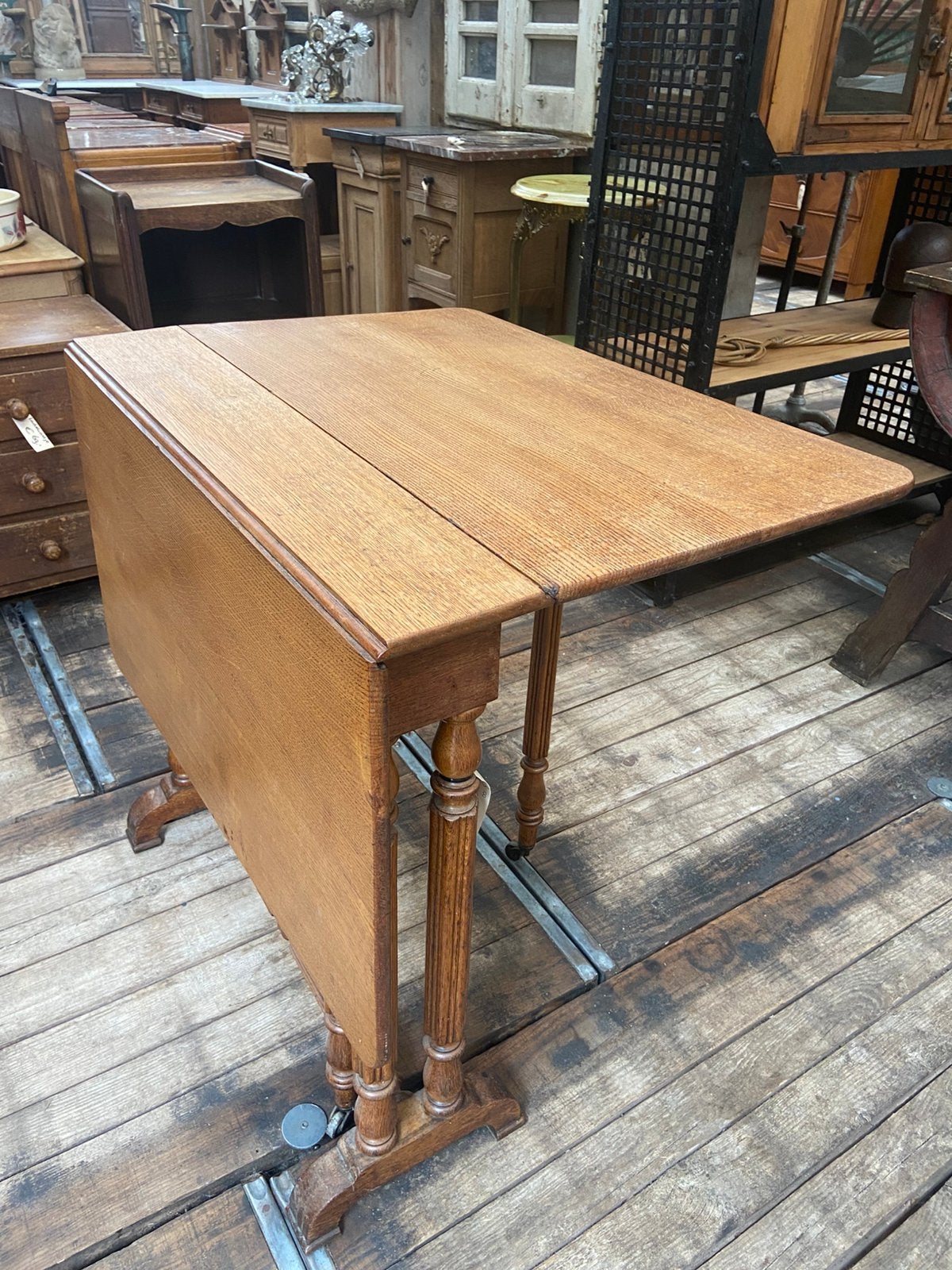 Antieke Franse hangoortafel eettafel tafel, Ophalen