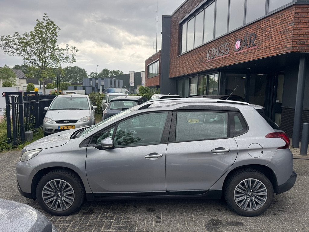 Peugeot 2008 1.2 PureTech AUTOMAAT TREKHAAK CAMERA NIEUWE AP, Euro 6, 1199 cc, 610 kg, 49 €/maand