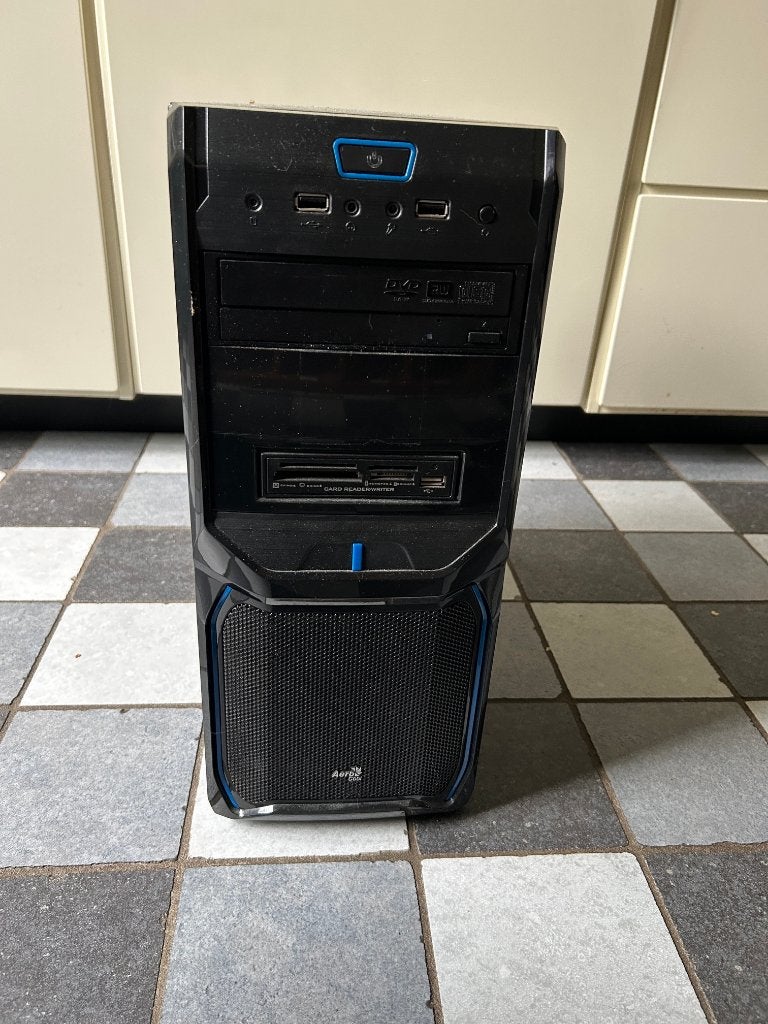 Desktop PC Intel(R) Core(TM) i3-4130 CPU 3.4GHz, Computers en Software, Desktop Pc's, Ophalen, Gebruikt, HDD, Met monitor
