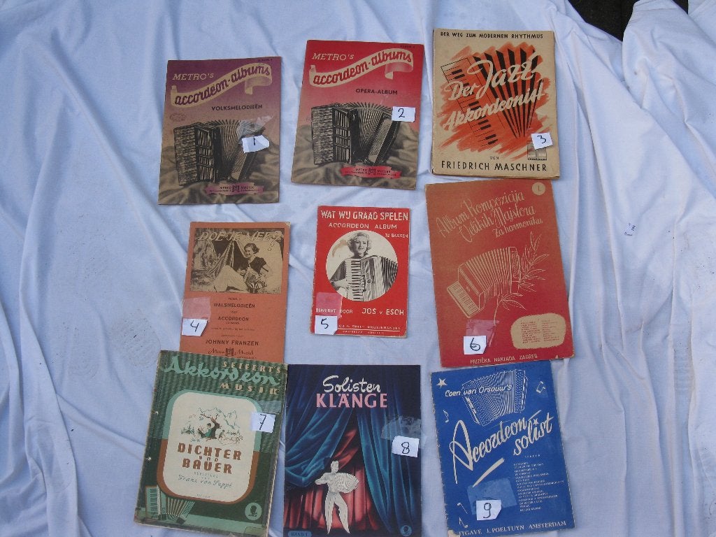 Bladmuziek accordeon diverse 9 x, Gebruikt, Klassiek, Ophalen of Verzenden, Artiest of Componist