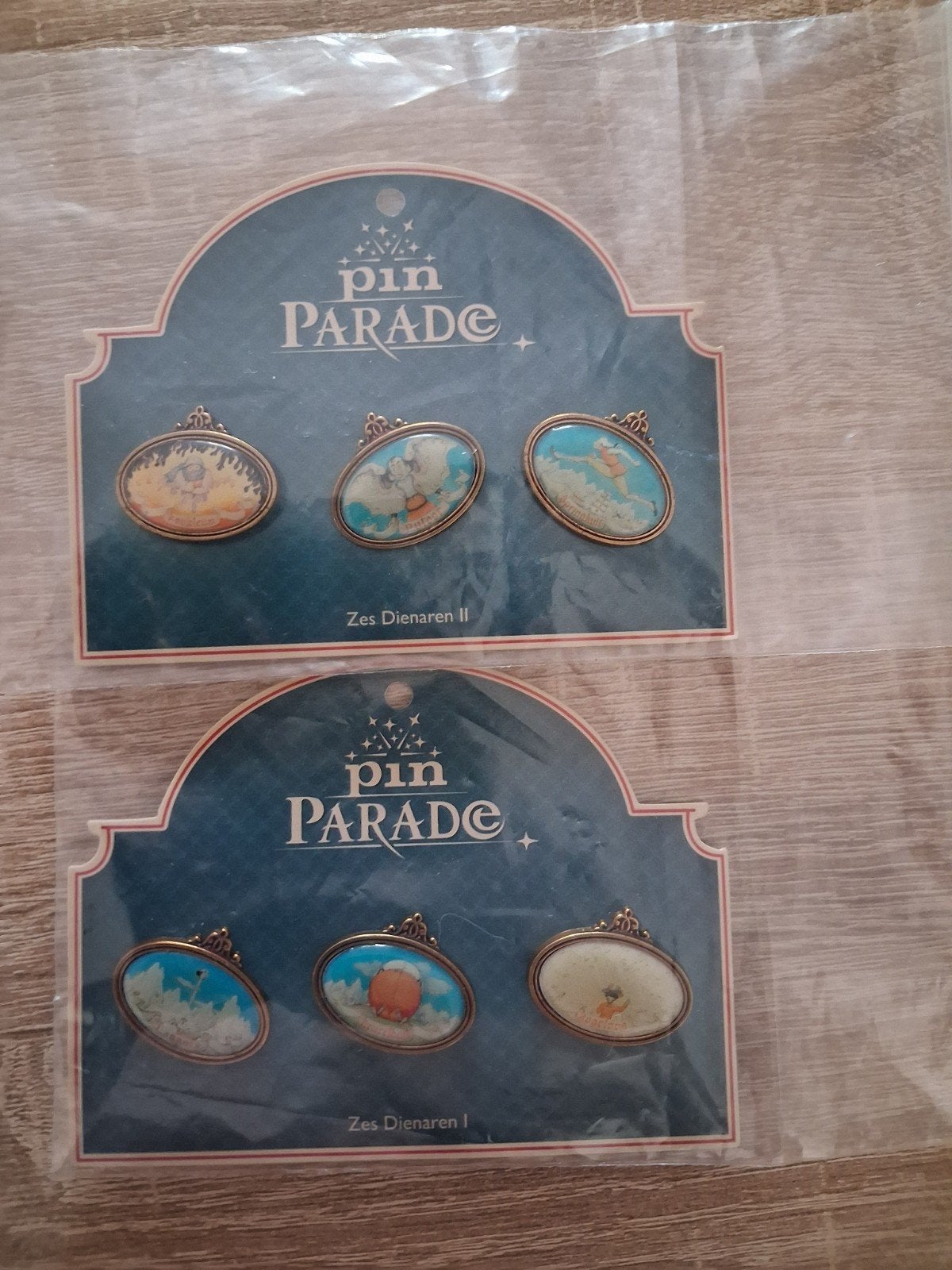 Efteling pin set zes dienaren, Verzamelen, Efteling, Ophalen of Verzenden, Zo goed als nieuw, Button of Speldje