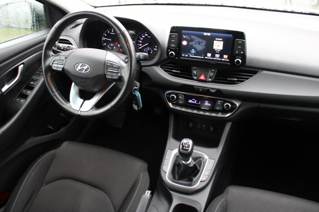Hyundai i30 Wagon 1.0 T-GDI Comfort | Trekhaak | Navigatie |, Auto's, Voorwielaandrijving, Stof, Gebruikt, Origineel Nederlands