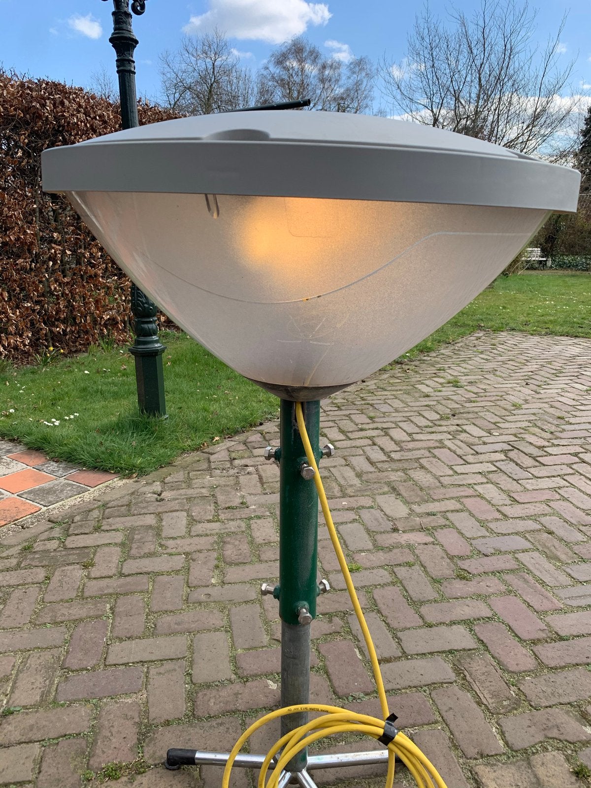 3 Phlips armaturen. Voor oprit of tuin., Ophalen, Kunststof, Minder dan 50 watt, Staande lamp