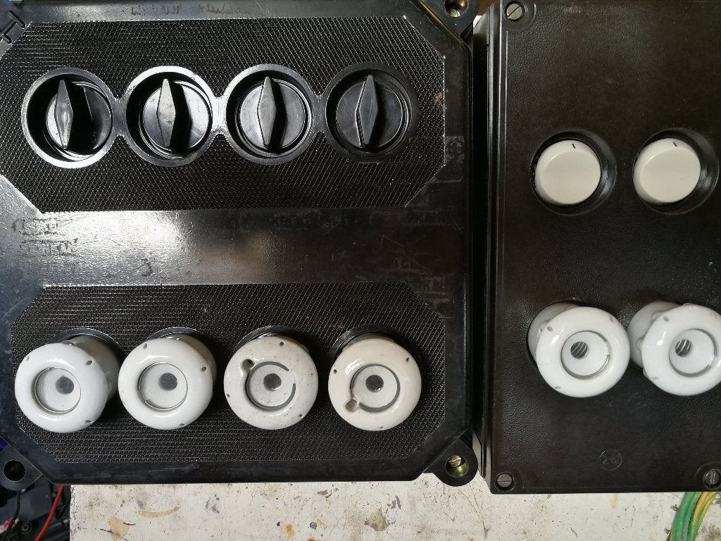 Vintage 6-groeps zekeringkast / verdeelkast, Ophalen of Verzenden, Gebruikt, Kabel of Snoer