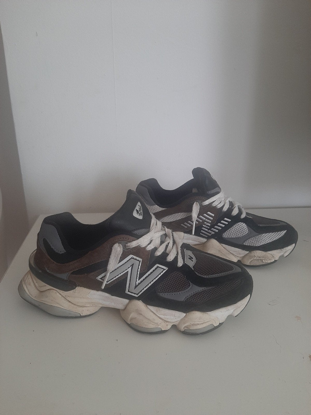 New Balance 9060 Sneakers - Maat 39.5, Kleding | Dames, Bruin, New Balance, Ophalen of Verzenden, Sneakers of Gympen