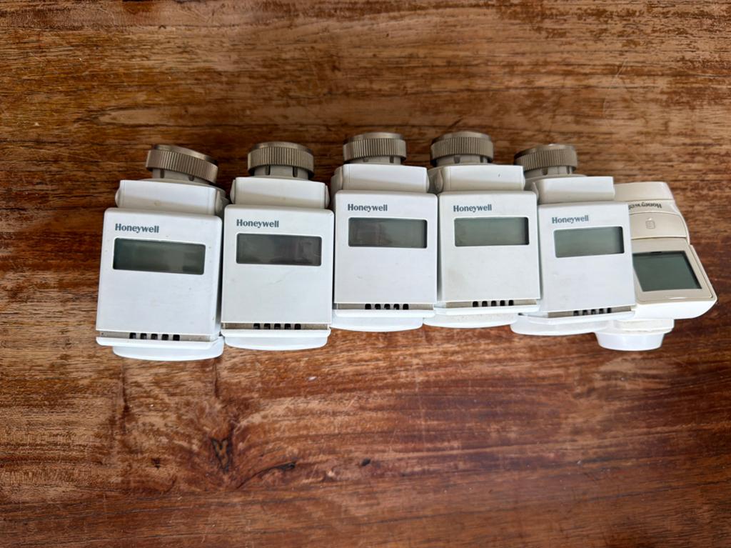Honeywell slimme thermostaatknoppen (6 stuks), Doe-het-zelf en Verbouw, Thermostaten, Ophalen of Verzenden, Slimme thermostaat