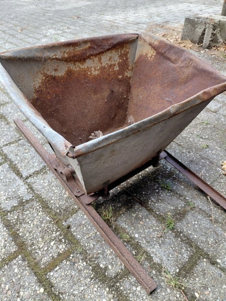 varkensmolen, Ophalen