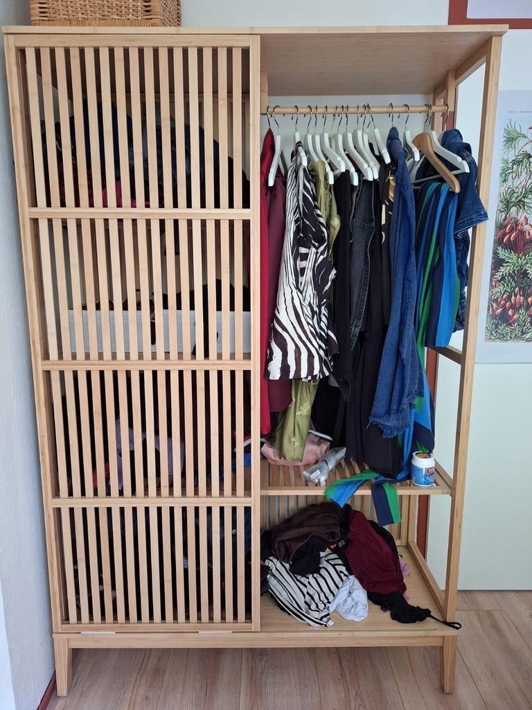 IKEA NORDKISA Open kledingkast bamboe, Ophalen, Met plank(en), 50 tot 100 cm, Zo goed als nieuw