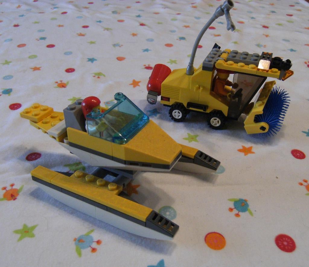 Lego veegauto + vliegtuig, Kinderen en Baby's, Speelgoed | Duplo en Lego, Ophalen of Verzenden, Gebruikt, Overige typen, Lego