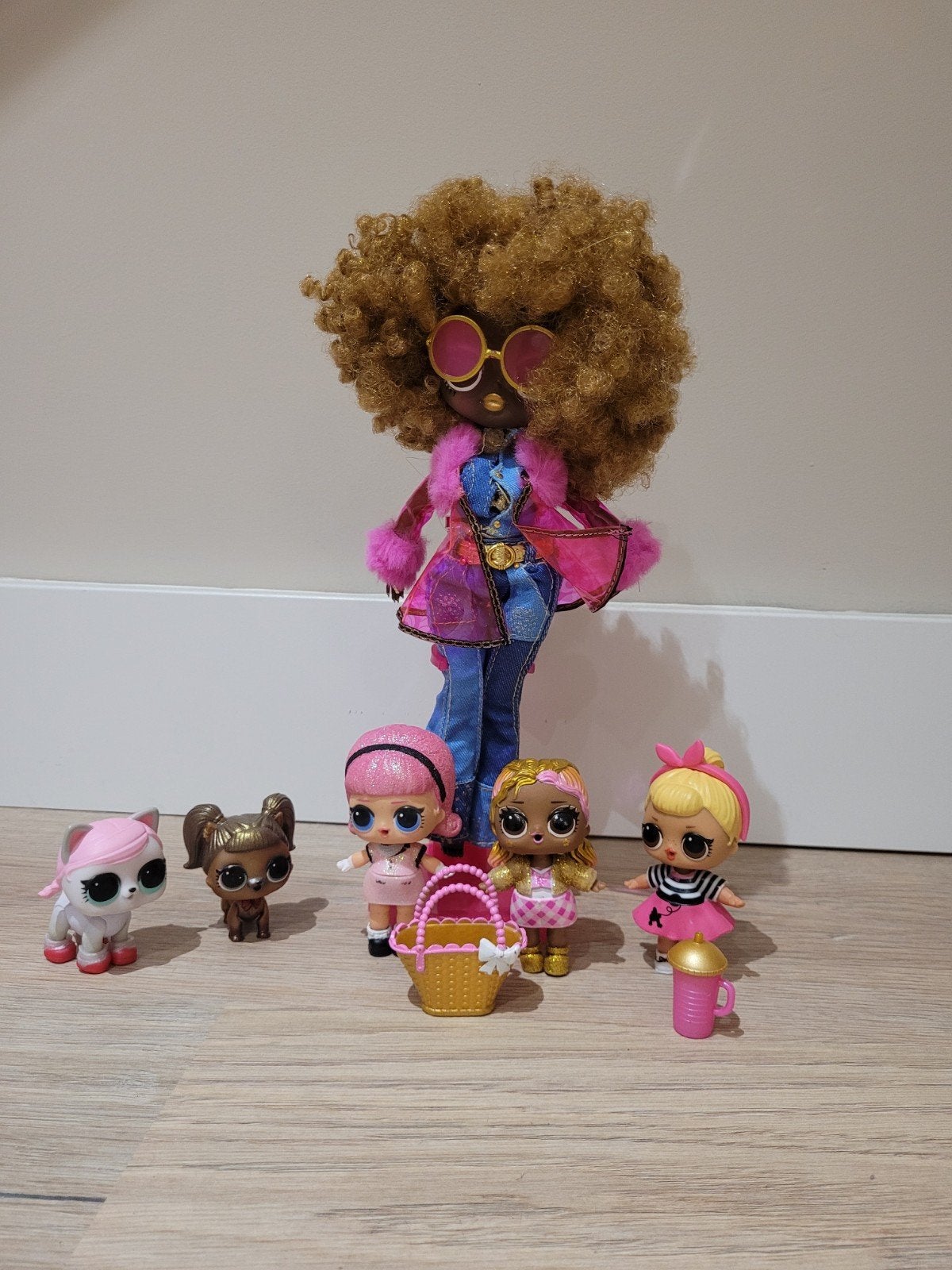 LOL Surprise OMG pop met kleine poppen, Ophalen of Verzenden, Gebruikt, Overige typen