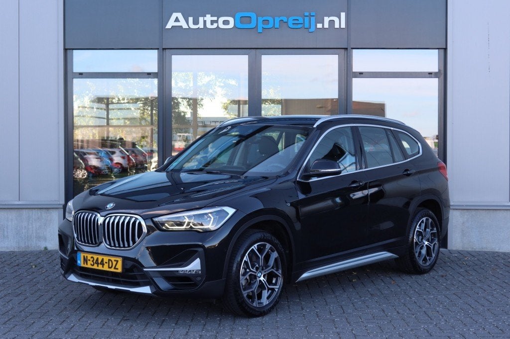 Bmw X1 X1 sDrive 20i AUTOMAAT Business Edition xLine, Clima,, Auto's, 1998 cc, Euro 6, 4 cilinders, Zwart