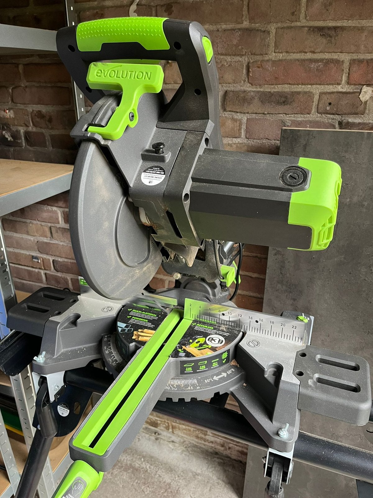 Evolution Afkortzaag F255SMS 1600W met tafelsteun, Doe-het-zelf en Verbouw, Gereedschap | Zaagmachines, Ophalen, 70 mm of meer