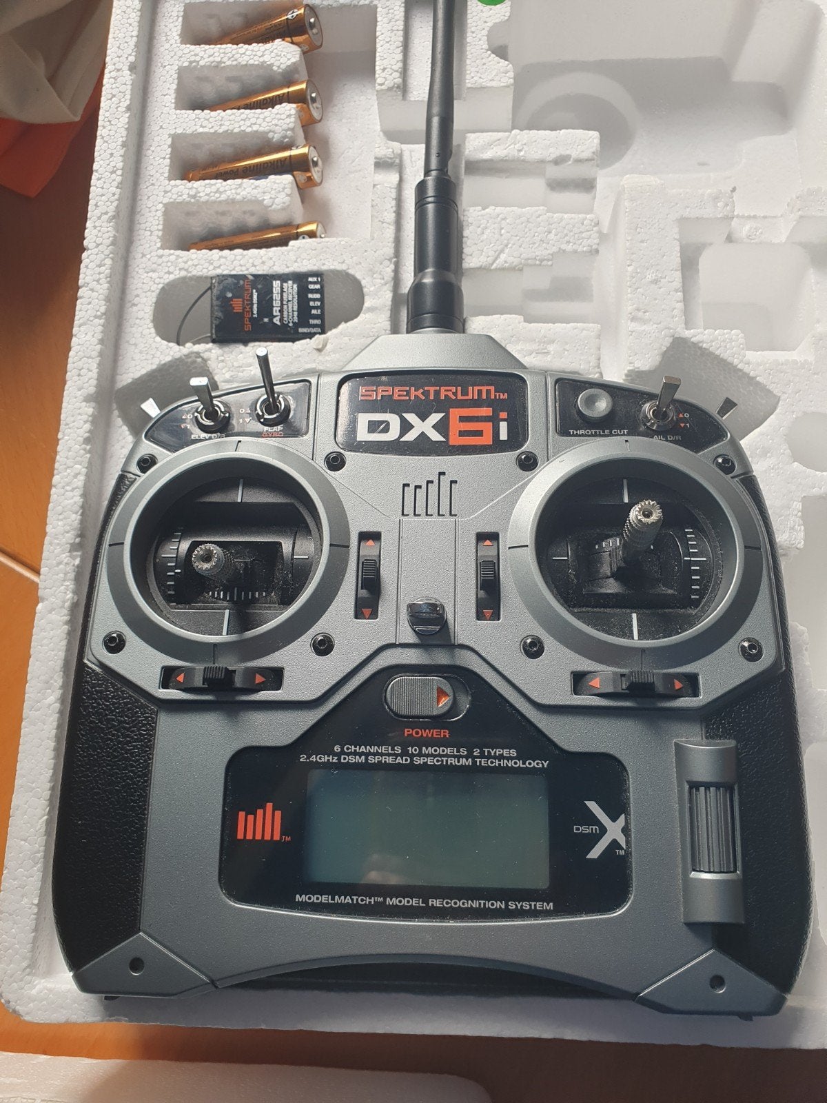 Spektrum DX6i 2.4GHz 6-kanaals zender met AR6255 ontvanger, Ophalen of Verzenden