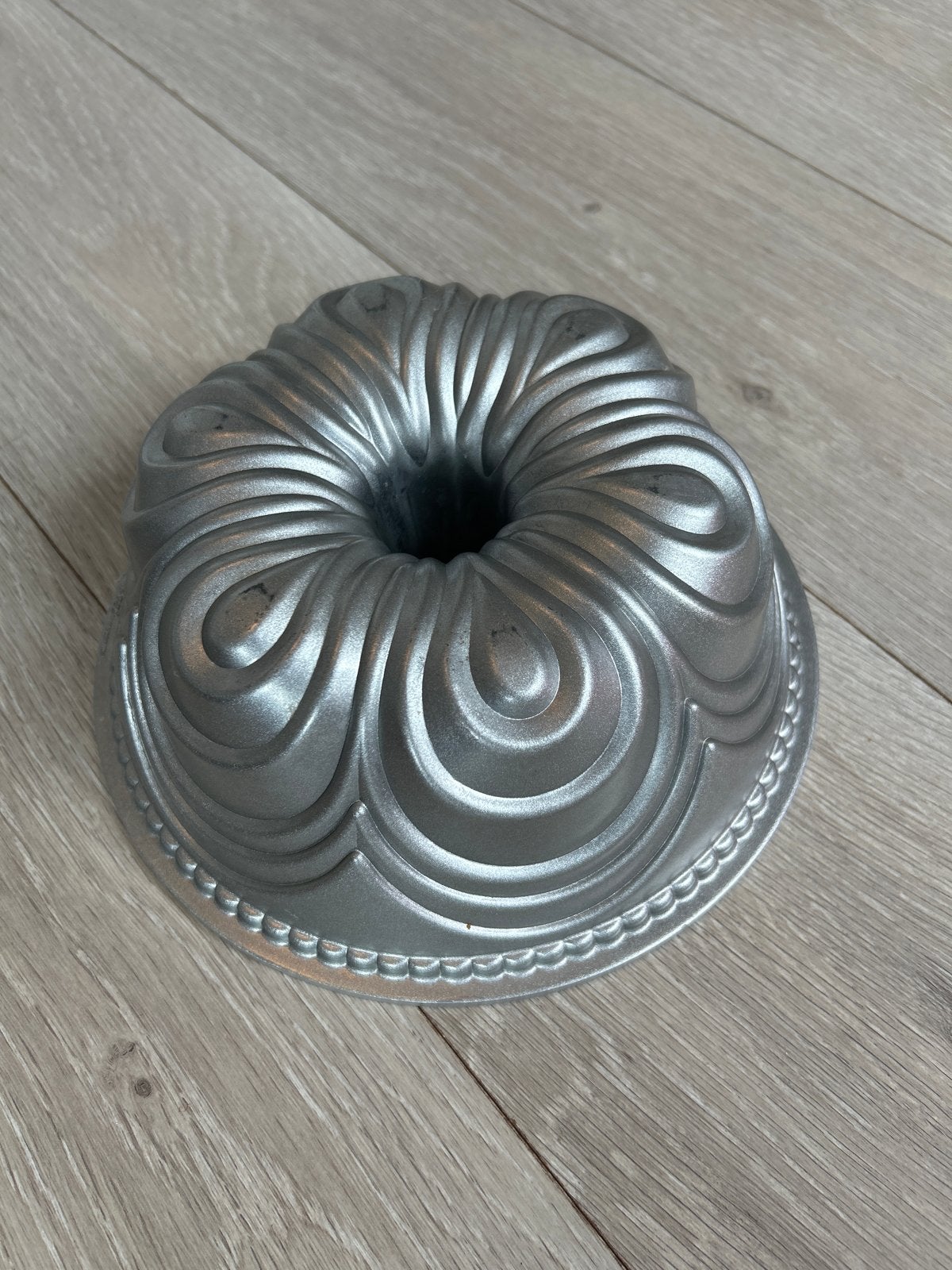 Nordic Ware tulband bakvorm - Zeer goede staat, Overige typen, Zilver, Ophalen of Verzenden, Zo goed als nieuw