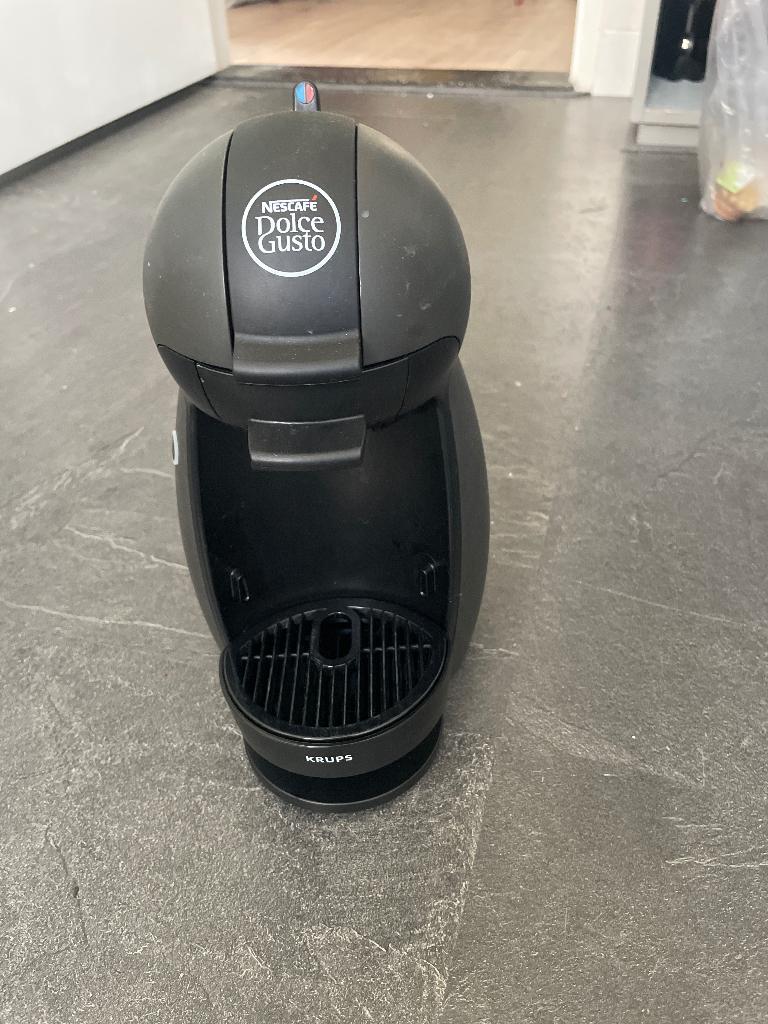 Dolce gusto, Ophalen, Overige modellen, Zo goed als nieuw, Koffiepads en cups