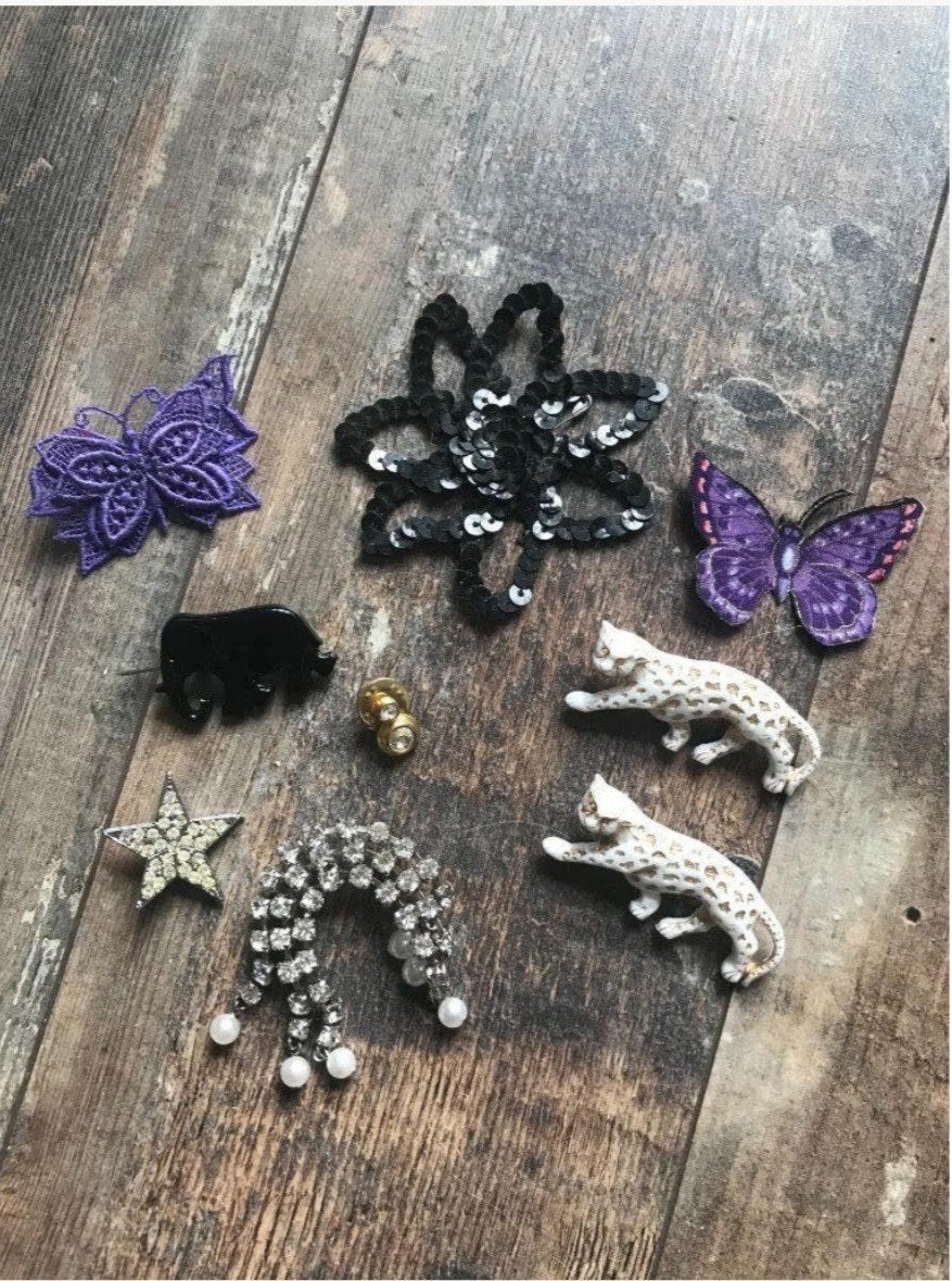 9 Broches, Ophalen of Verzenden, Overige kleuren, Overige materialen