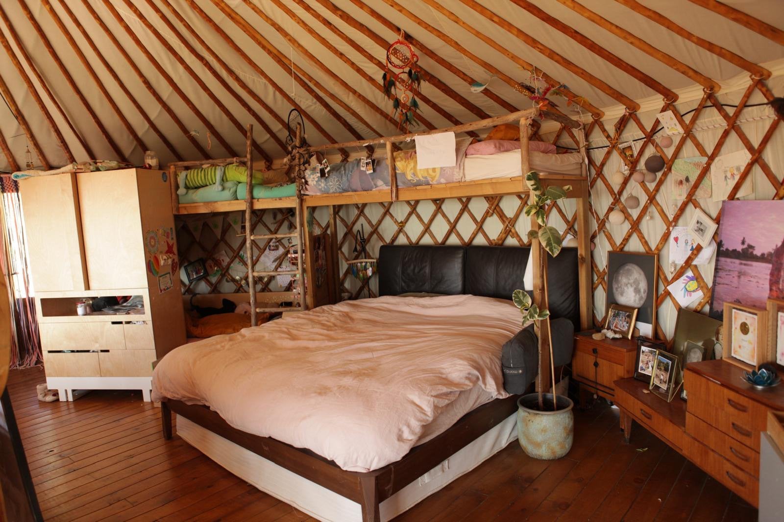 Prachtige yurt te koop, Ophalen