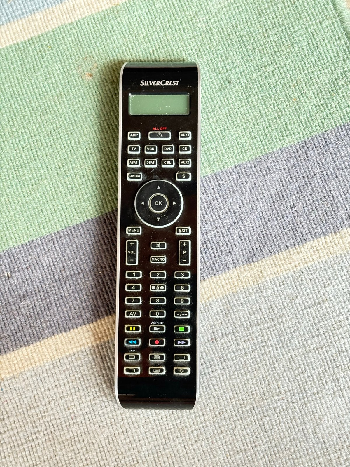 SilverCrest Universele Afstandsbediening - Goede Staat, Universeel, Ophalen of Verzenden, Zo goed als nieuw, Dvd