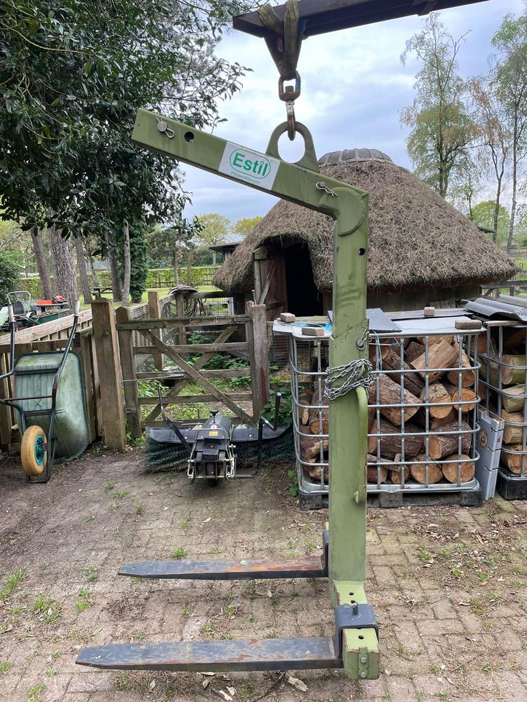 Zelf nivilerende Pallethaak, Ophalen of Verzenden
