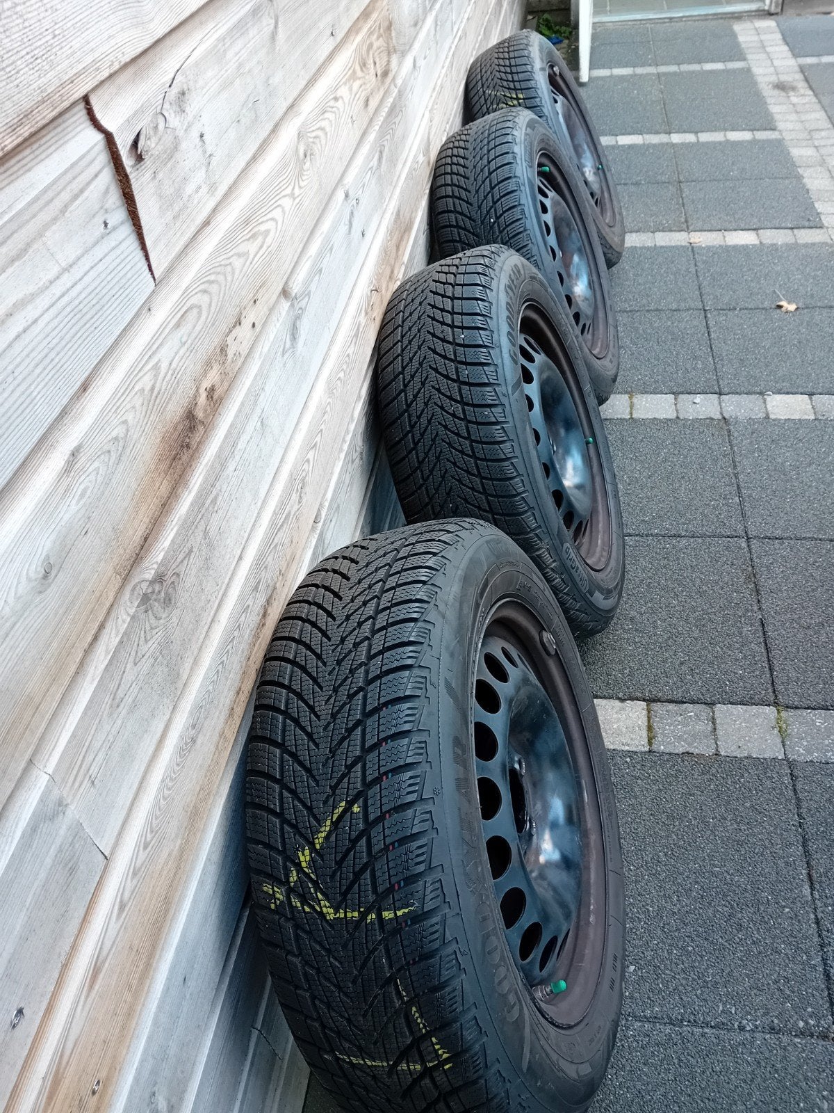 Mercedes Benz Winterbanden, Ophalen, 16 inch, Banden en Velgen, 205 mm