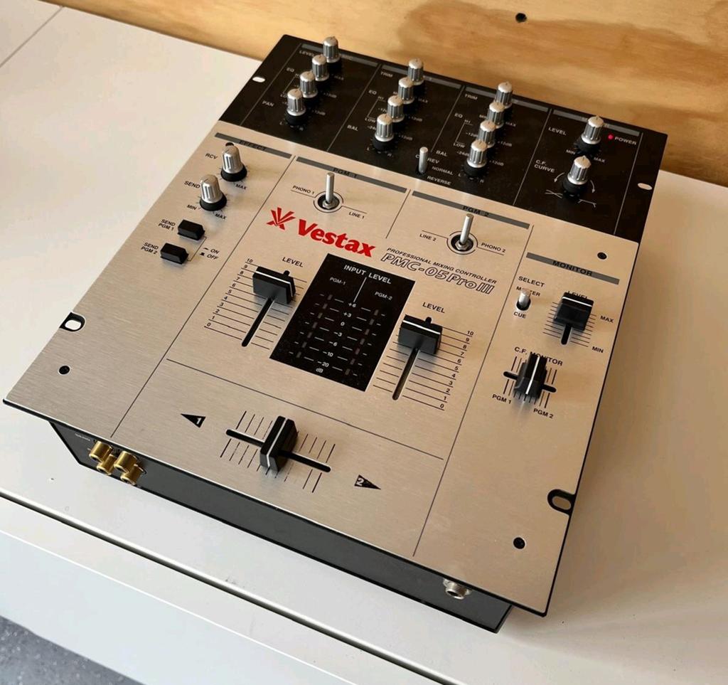 Vestax PMC 05 pro III mengpaneel, Ophalen of Verzenden, Zo goed als nieuw, Minder dan 5 kanalen, Microfooningang