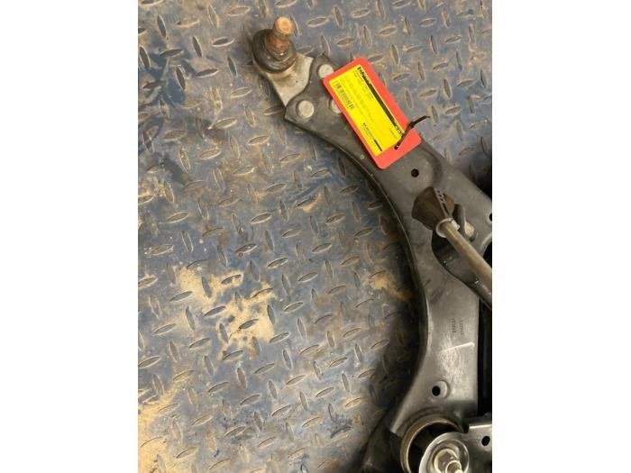 Draagarm links-voor van een Ford Kuga, Gebruikt, -, -, Ophalen of Verzenden