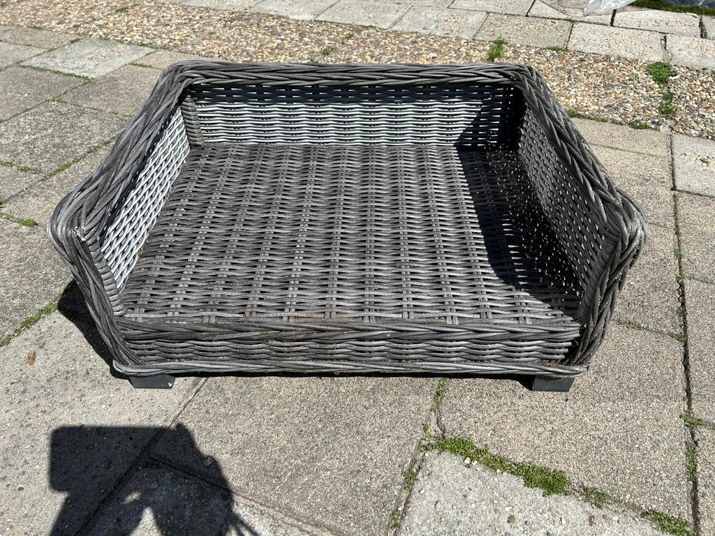 Leuke hondenmand voor buiten, Dieren en Toebehoren, Ophalen, Gebruikt, Riet